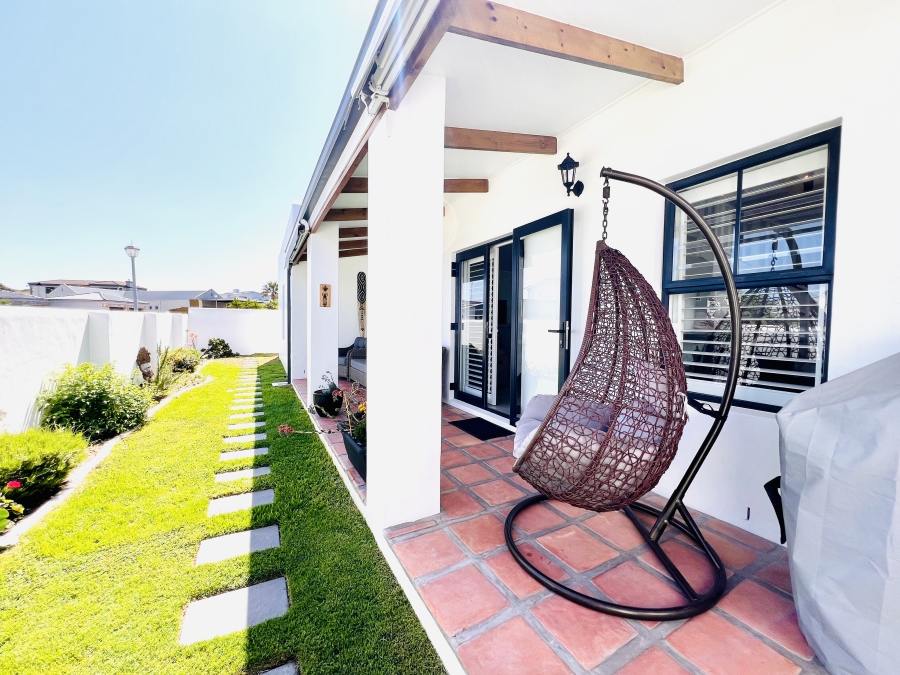 2 Bedroom Property for Sale in Myburgh Park Western Cape